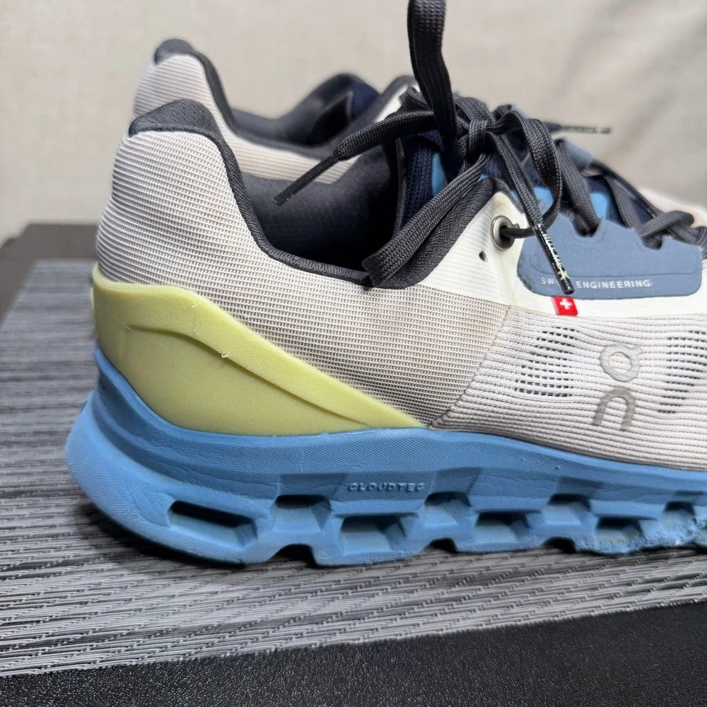 On Running wear scuffs